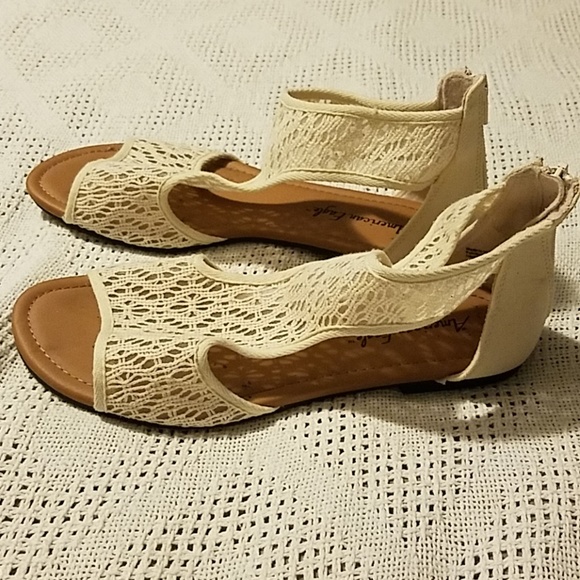 American Eagle Outfitters Shoes - American Eagle Sandals